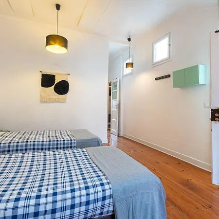 Third Floor At Graca Neighbourhood Apartment *