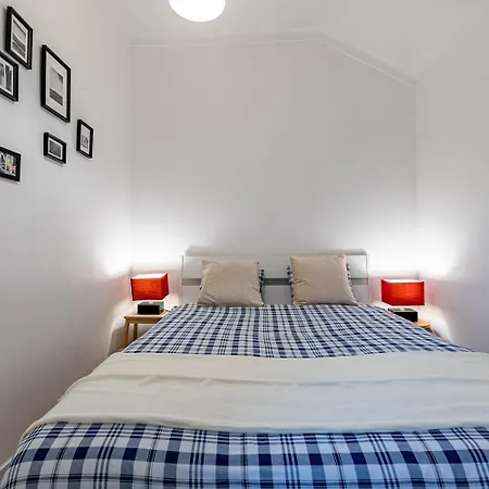 Third Floor At Graca Neighbourhood 아파트 리스본