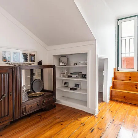 Third Floor At Graca Neighbourhood Лісабон